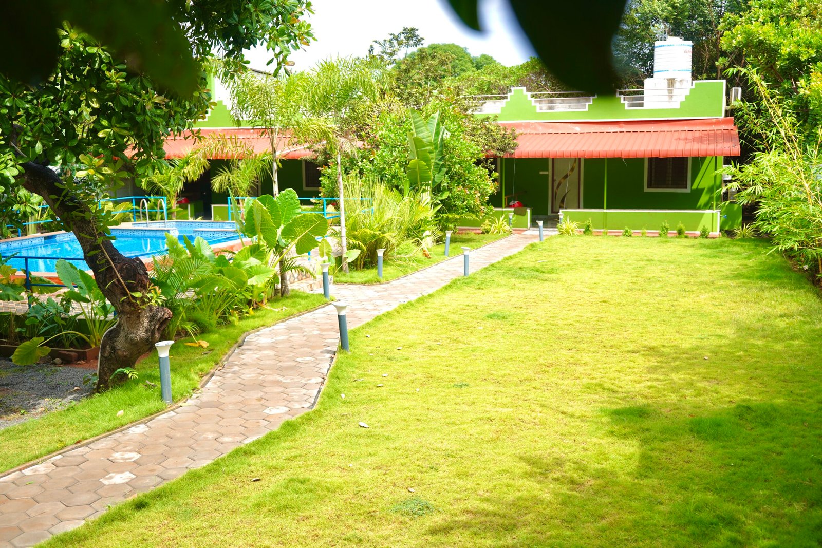 Green Aura Resort photo 2
